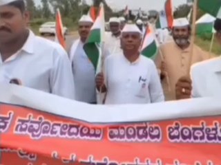 Shri Chandan Pal attending Flag Hoisting Ceremony at Karnata Sarvodaya Mandal