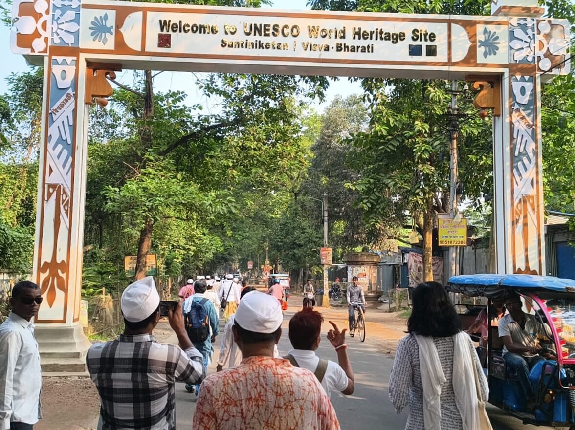 पदयात्रा का शांतिनिकेतन में समापन, प्रेम,शांति-सद्भाव और संविधान की रक्षा का लिया संकल्प